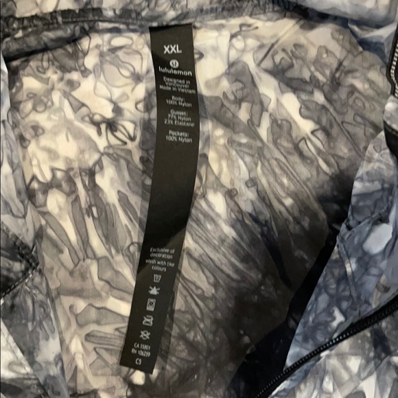 Lululemon Windbreaker - Picture 2 of 4